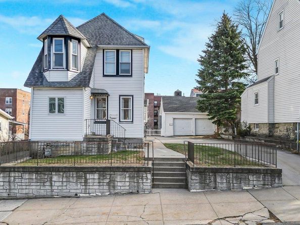 28 Crescent Place, Yonkers NY 10704