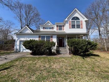 3 Robinwood Drive