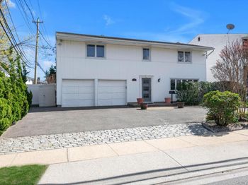 713 Hungry Harbor Road