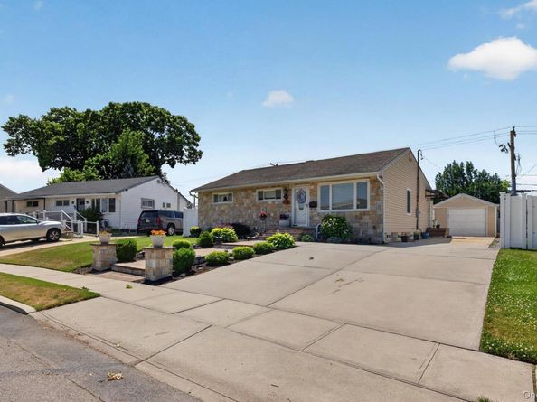 795 Herman Avenue, Franklin Square NY 11010