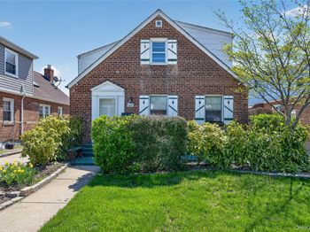 160 Albermarle Avenue