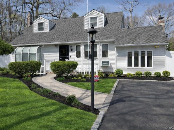 19 Laurel Street, Centereach NY 11720
