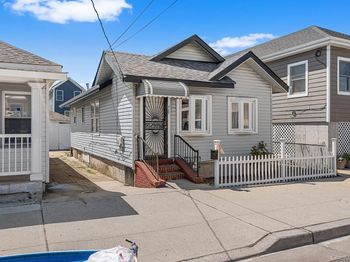 425 Beach 46th Street