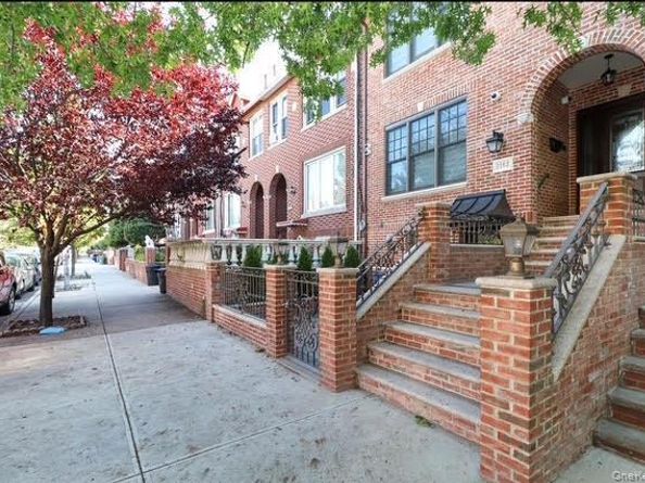 21-63 45th Street, Astoria NY 11105