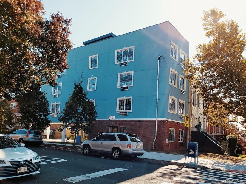 3550 Laconia Avenue, Bronx NY 10469