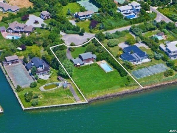 5 Bayberry Lane, Remsenburg NY 11960