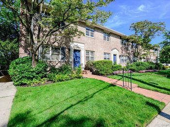 2 N Lewis Place