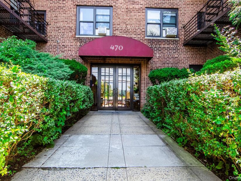 470 N Broadway B23, Yonkers NY 10701