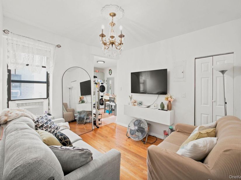 350 S 4th Street 4F, Brooklyn NY 11211