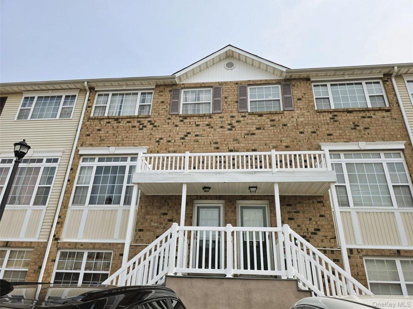 142 Mermaid Lane 284, Bronx NY 10473