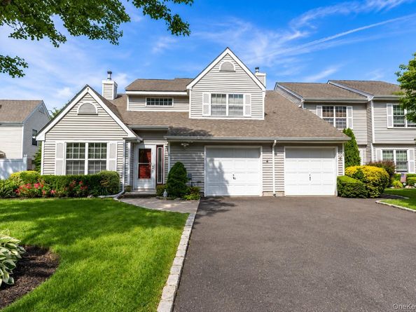 65 Mystic Circle, Bay Shore NY 11706