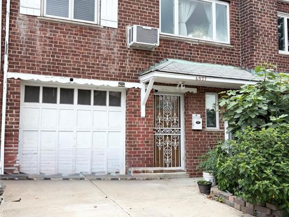 6927 169th Street, Fresh Meadows NY 11365