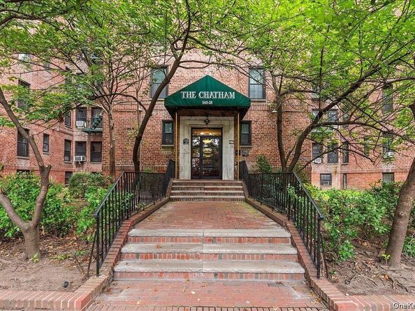 140-18 Burden Crescent 209, Briarwood NY 11435