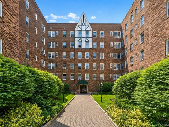 25 Parkview Avenue 3A, Bronxville NY 10708