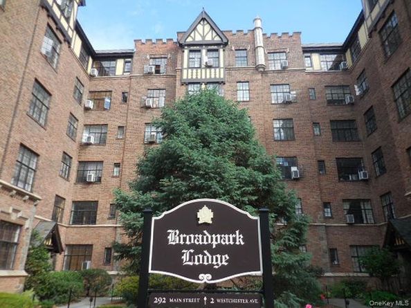 2 Westchester Avenue 4N, White Plains NY 10601
