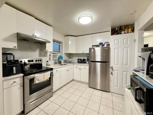 1846 College Point Boulevard, College Point NY 11356