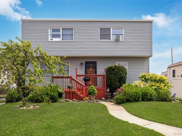 57 Overton Street, Freeport NY 11520