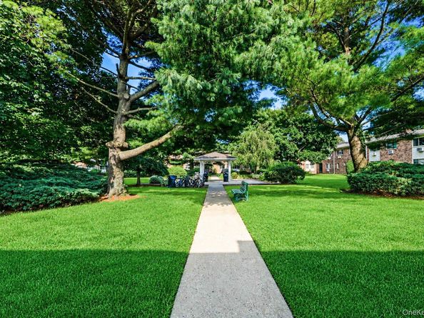 2449F Union Boulevard 9B, Islip NY 11751