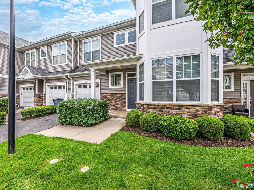 2305 Townhome Way, Huntington Station NY 11746