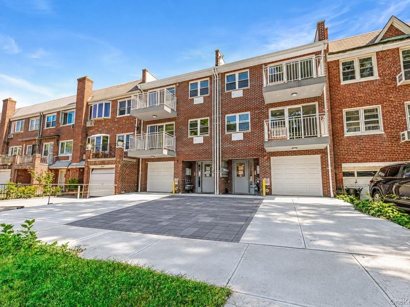 20-63 48th Street, Astoria NY 11105
