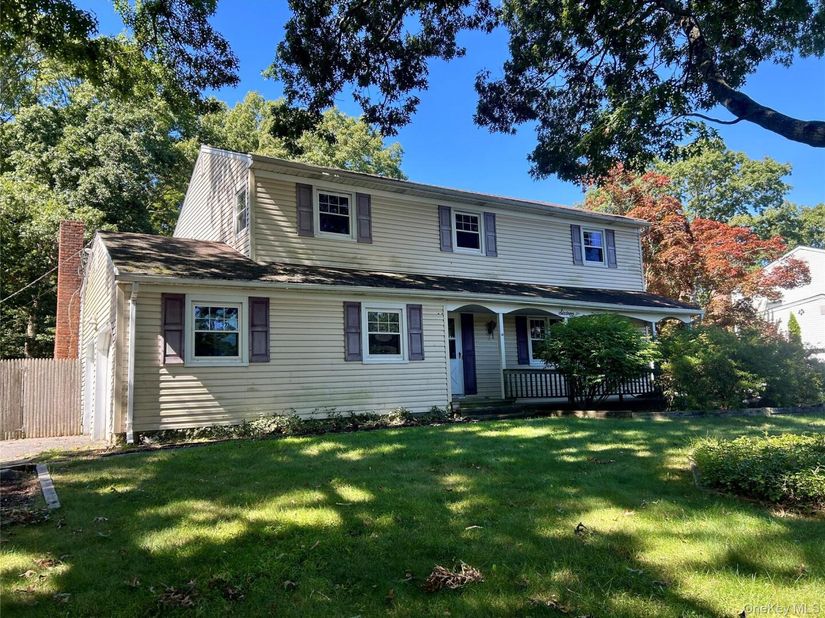 16 Heritage Place S, Nesconset NY 11767
