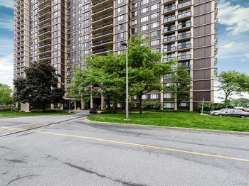 27110 Grand Central Parkway