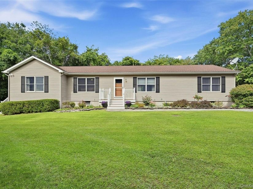 61341 Route 25, Southold NY 11971