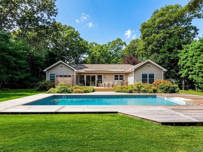 235 Norfolk Drive, East Hampton NY 11937