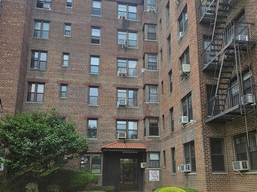 2220 Burnett Street 3C, Brooklyn NY 11229
