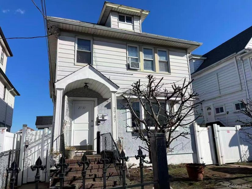 27-37 Curtis Street, East Elmhurst NY 11369