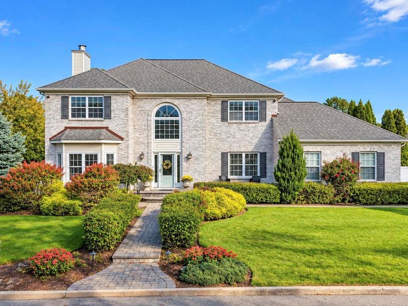 18 Adamson Street, Selden NY 11784