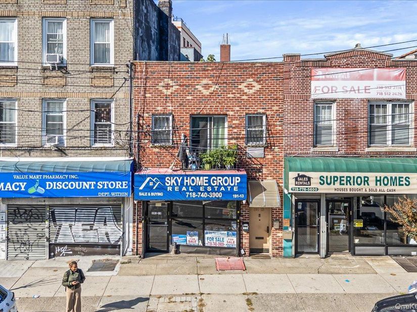 191-13 Jamaica Avenue, Hollis NY 11423