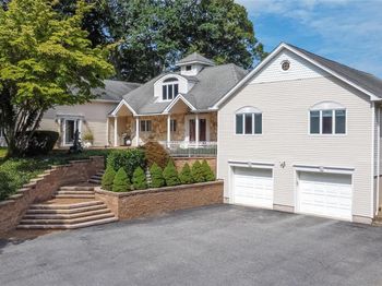 2 Centershore Road S