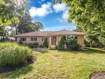 96 McCulloch Drive