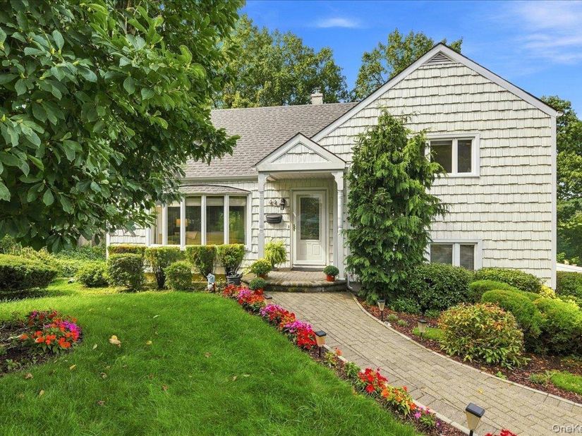 44 Montrose Road, Yonkers NY 10710