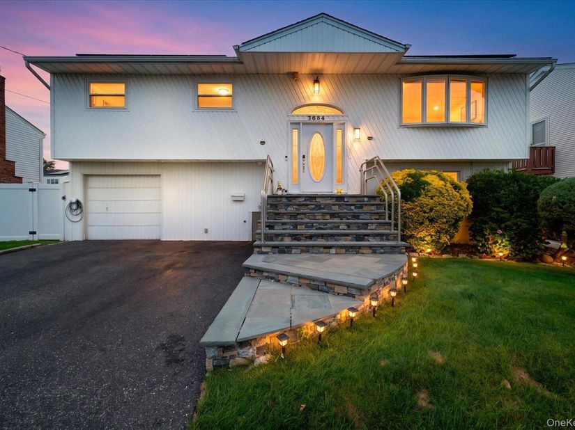 3684 Oceanside Road E, Oceanside NY 11572