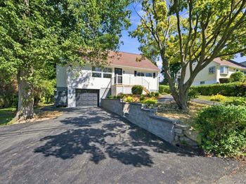 724 Locksley Road