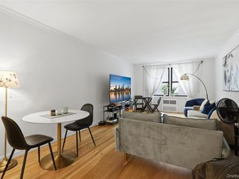 337 E 50th Street