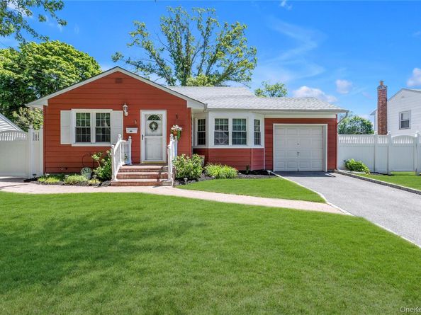107 1st Avenue, Kings Park NY 11754