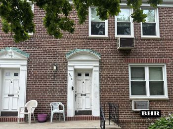 2010 E 57th Street