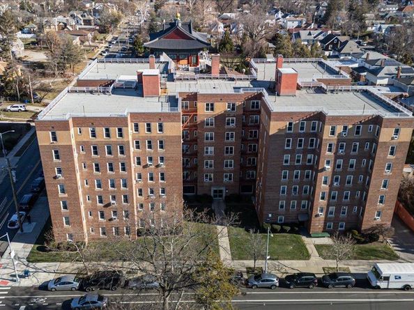 30-11 Parsons Boulevard 2T, Flushing NY 11354