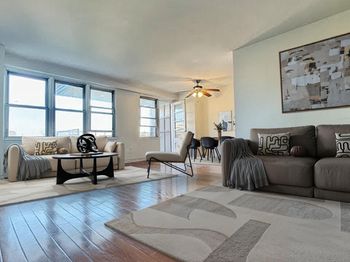 43-10 Kissena Boulevard