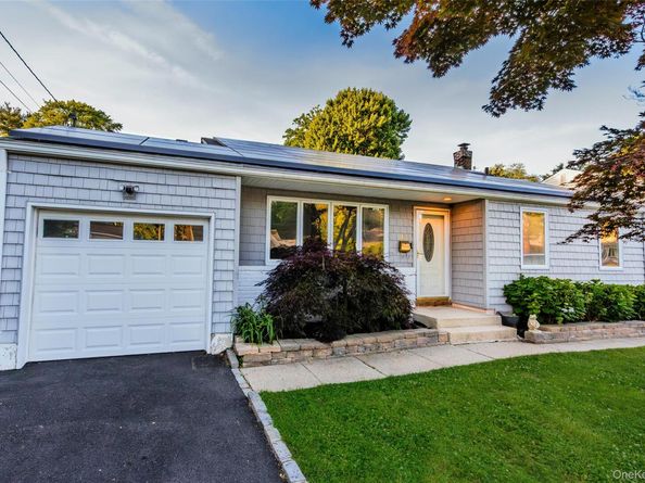 21 Via Continental, Huntington Station NY 11746