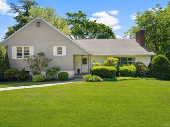 76 Soundview Avenue