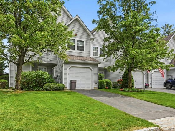 323 Erik Drive, East Setauket NY 11733