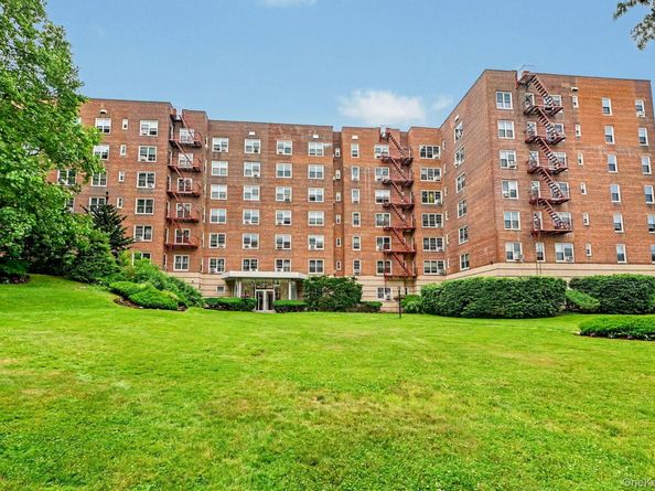 1304 Midland Avenue C48, Yonkers NY 10704