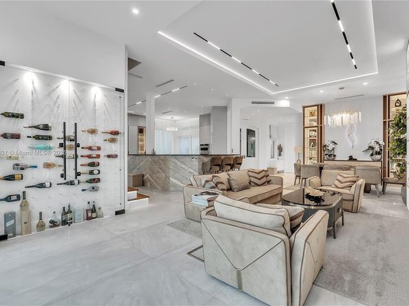 1594 Shoreline Way, Hollywood FL 33019