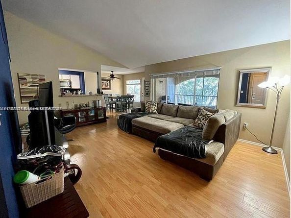 2445 NW 33rd St 1413, Oakland Park FL 33309