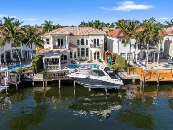 1555 Windjammer Way, Hollywood FL 33019