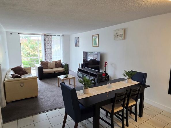 1830 Dixieanna St 203, Hollywood FL 33020